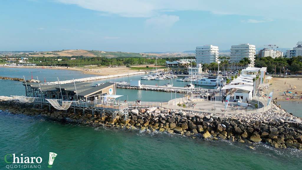 Suoni Fuori Porto A San Salvo Marina Arrivano Alan Sorrenti E Tullio