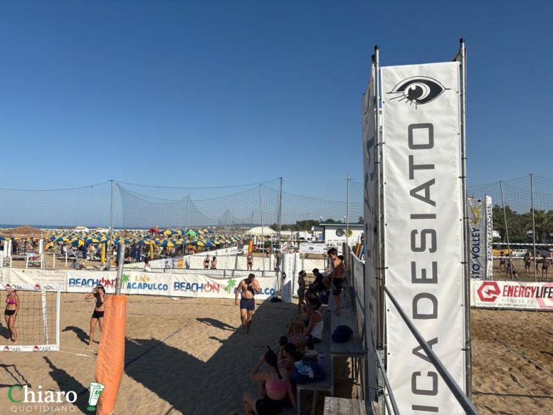 beachon2025-11