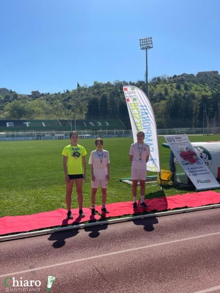 atleticaleggerascuolaatessa2025-6