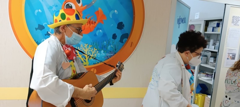 ricoclaun-carnevale-ospedale-2