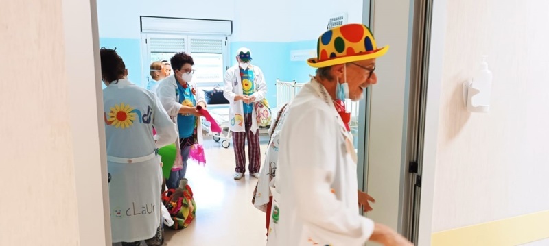ricoclaun-carnevale-ospedale-3