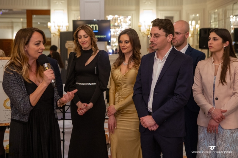 Cena di gala di Officina 66050 per lo Sportello Frida