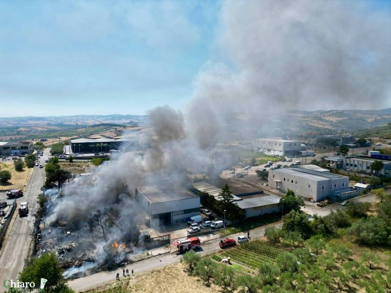 drone-incendio-cupello-2