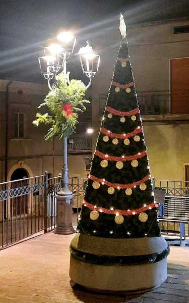 Decorazioni natalizie a Casalanguida