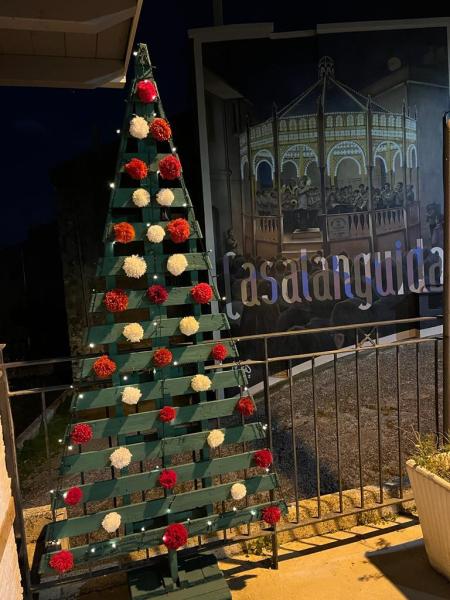 Decorazioni natalizie a Casalanguida