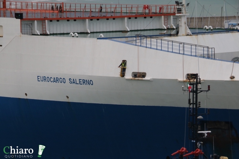 Eurocargo Salerno attracca a Punta Penna