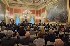 Il prefetto saluta i sindaci