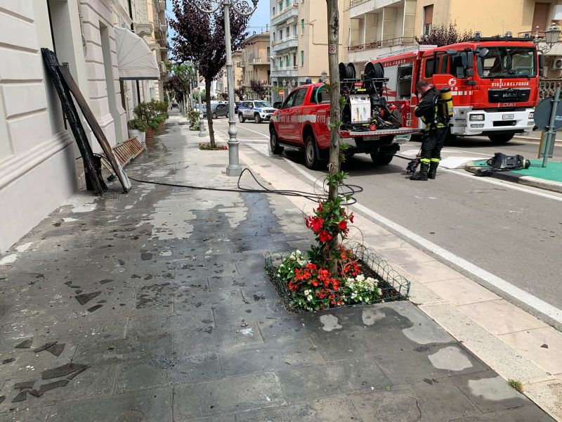 incendio-6-maggio-11