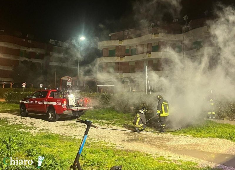 incendio-auto-via-gargano-27feb2025