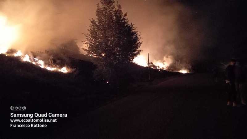 Incendio Castiglione Messer Marino - Schiavi di Abruazzo