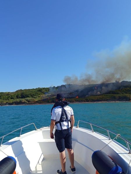 incendio-punta-aderci-23lug2025-circomare