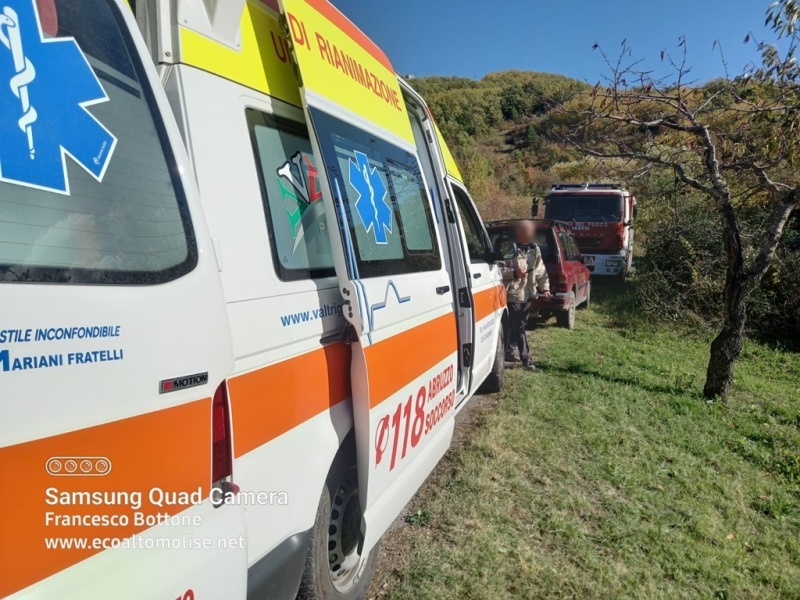 auto-ribaltata-morto-schiavi-d-abruzzo-5