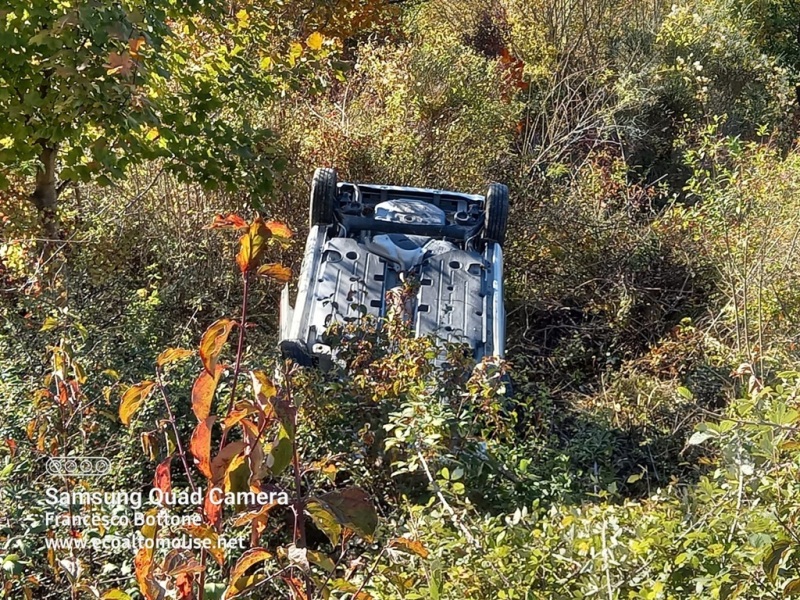 auto-ribaltata-morto-schiavi-d-abruzzo-8