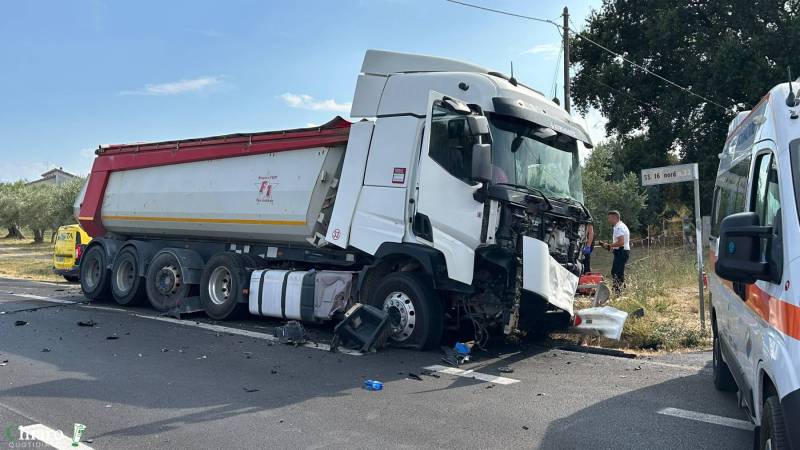 incidente-mortale-ss16-via-della-vela-2