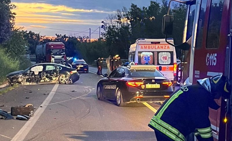 incidente-carabinieri-ss16-h