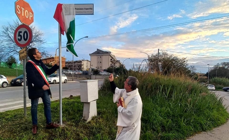 Intitolazione via Capovilla