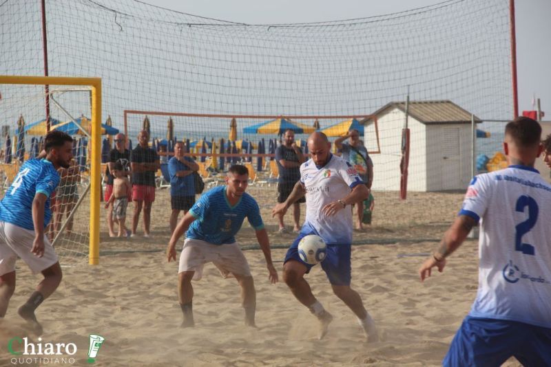 beachsoccervasto24giugno89-110