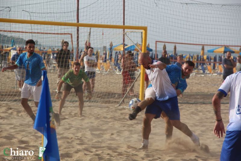 beachsoccervasto24giugno89-111