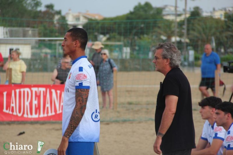 beachsoccervasto24giugno89-53