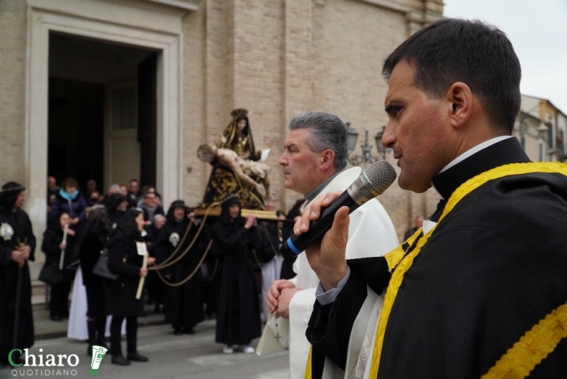 La processione del Sabato Santo