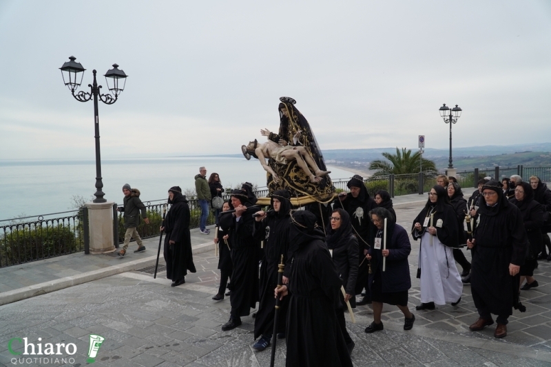 La processione del Sabato Santo