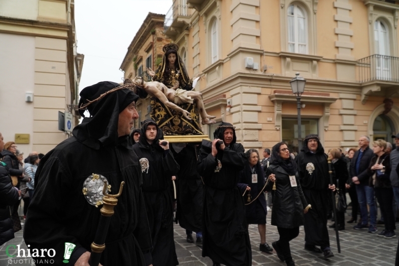 La processione del Sabato Santo