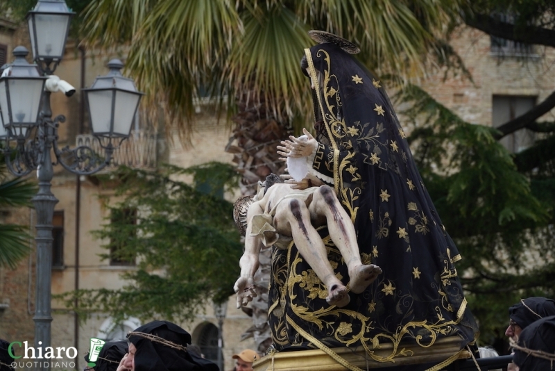 La processione del Sabato Santo