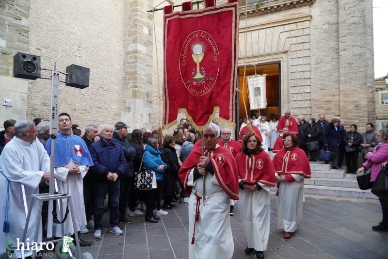 La processione della Sacra Spina