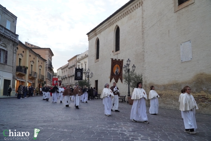 La processione della Sacra Spina