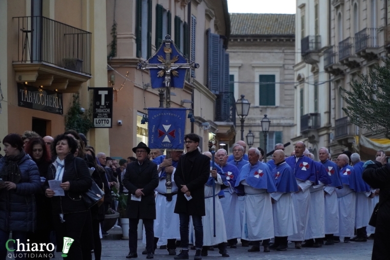 La processione della Sacra Spina