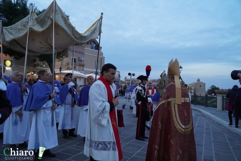 La processione della Sacra Spina