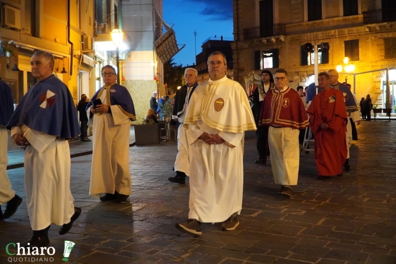 La processione della Sacra Spina