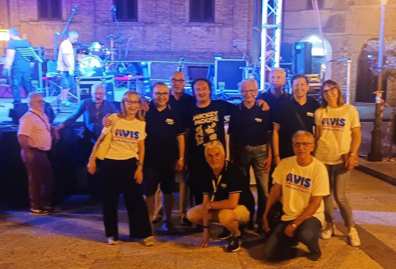 L'Avis Vasto fa festa con Uccio De Santis