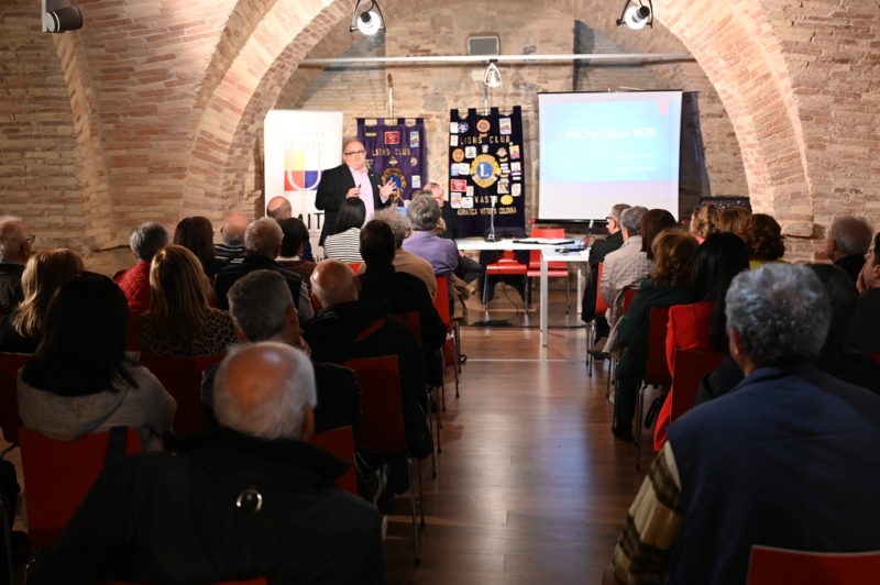 Lions_Conferenza-Truffe-on-Line_Cupello_20240406_015