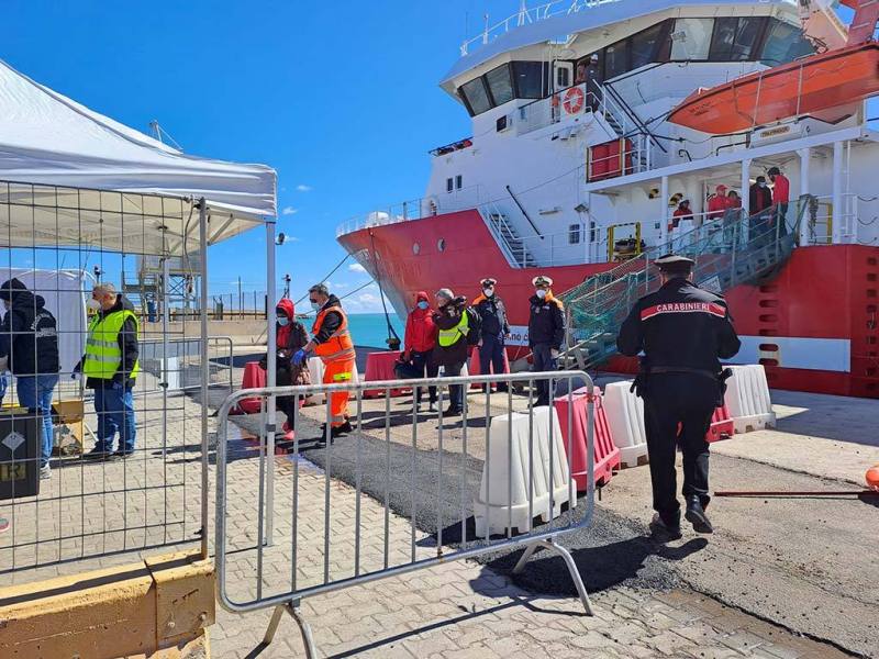 Nave Emergency a Ortona