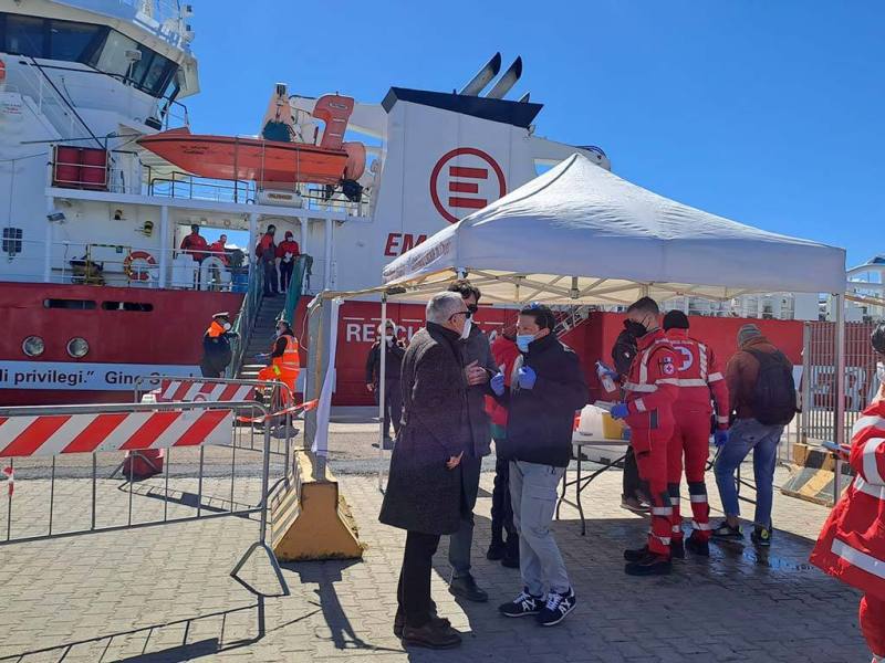 Nave Emergency a Ortona