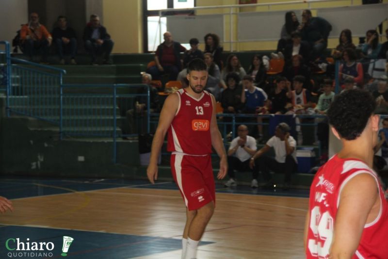 iserniavastobasket-41