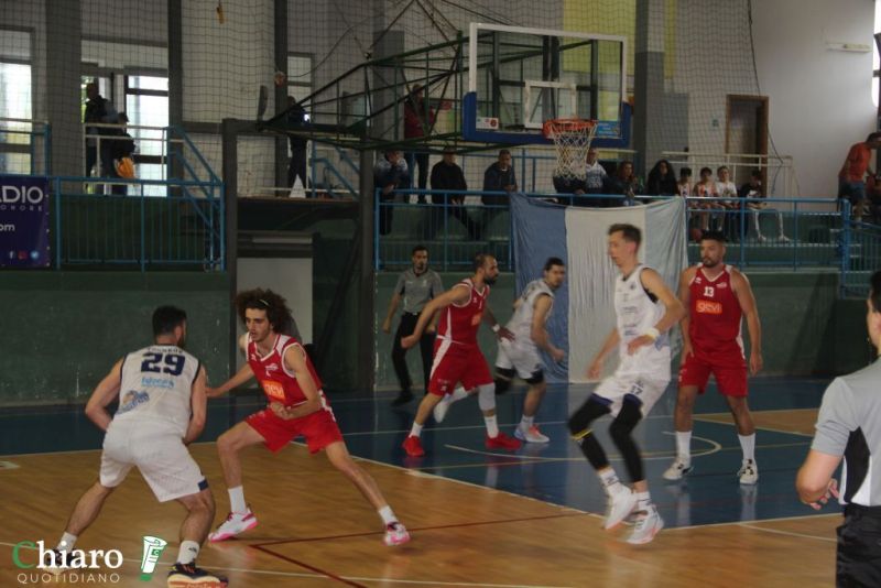 iserniavastobasket-49