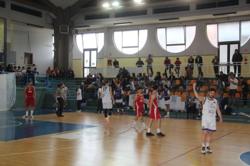 iserniavastobasket-50