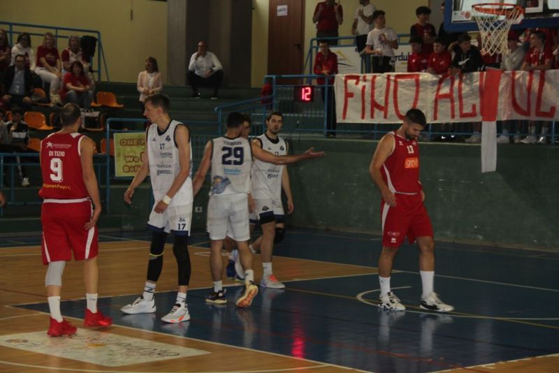 iserniavastobasket-58