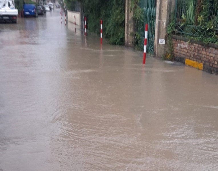 Fiumi di fango sulle strade di Vasto Marina