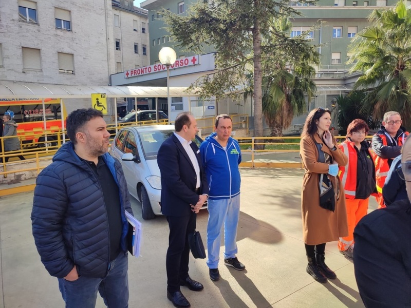 nuova-ambulanza-ospedale-vasto-10