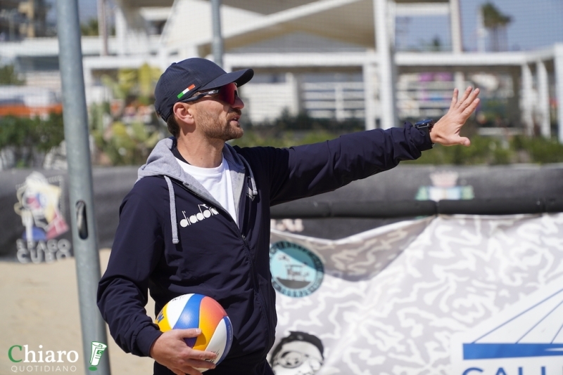 Pescara - Gli azzurri del beach volley in allenamento