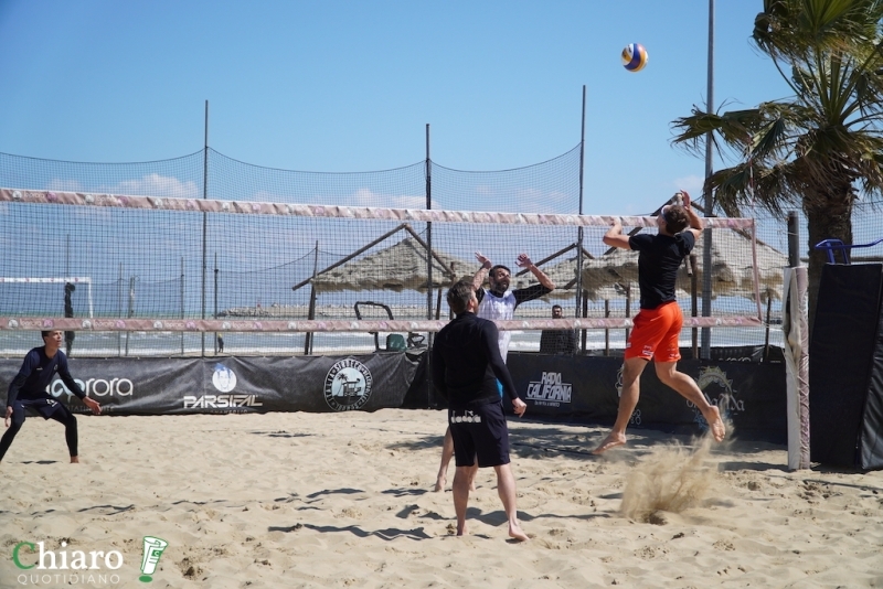 Pescara - Gli azzurri del beach volley in allenamento