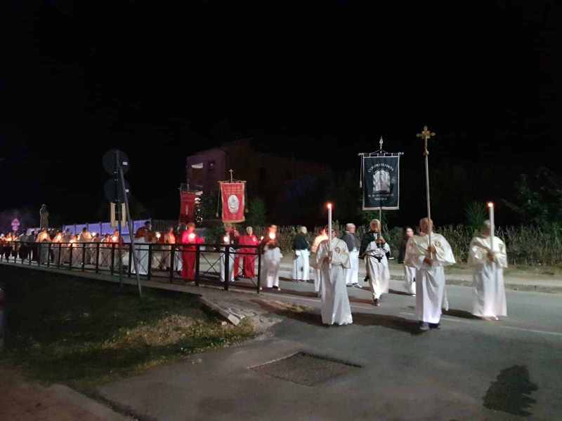 madonna-de-la-salette-processione-2