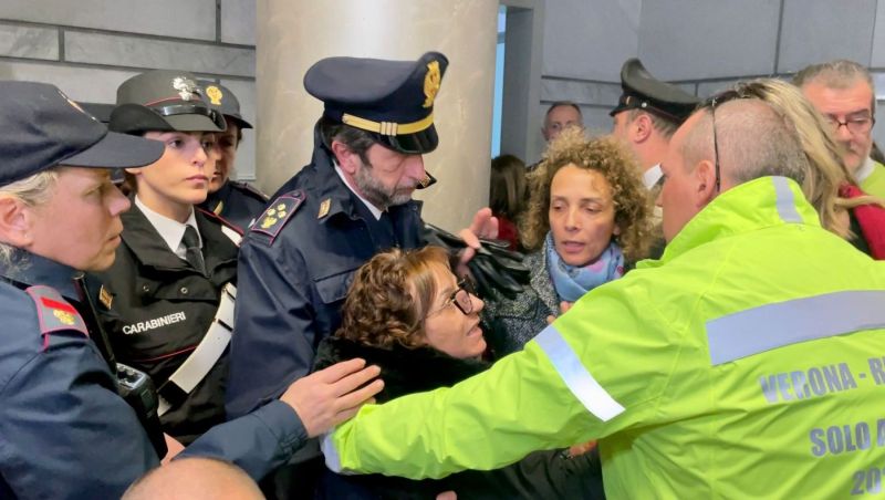 protesta-sentenza-rigopiano
