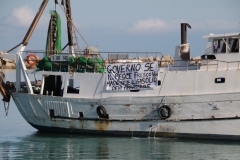 Caro gasolio, pescatori bloccano il porto di Vasto
