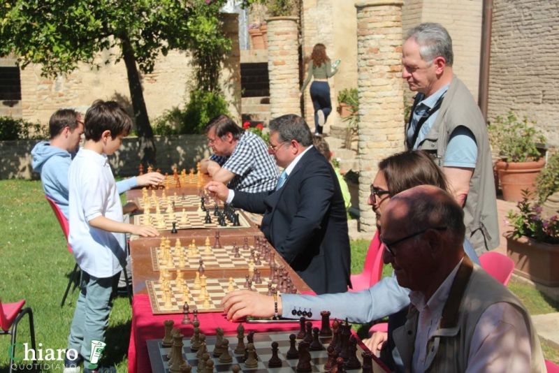simultaneascacchigiardinidavalos-45