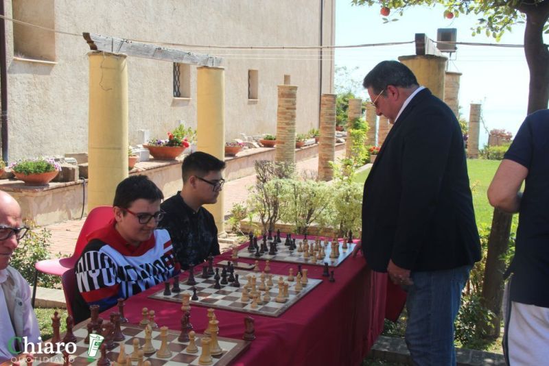simultaneascacchigiardinidavalos-52