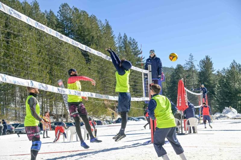 Snow Volley a Lorica